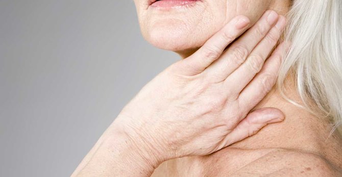 Zašto je moja koža toliko suva tokom menopauze?