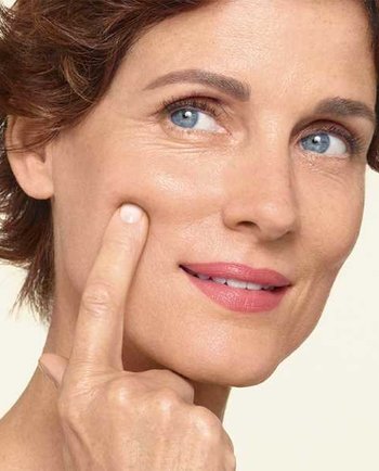 Kako mogu pomoći svojoj koži tokom menopauze? Najbolji saveti za dobru rutinu nege kože