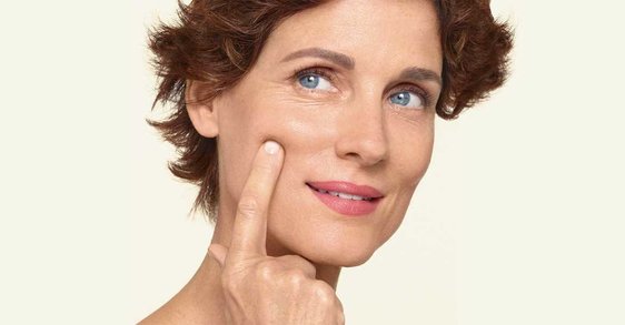 Kako mogu pomoći svojoj koži tokom menopauze? Najbolji saveti za dobru rutinu nege kože