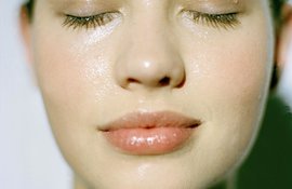 How to best hydrate sensitive, dehydrated skin?